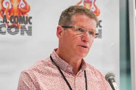 Edwin 'Bud' Shrake dies at 77; co-author of bestselling golf book 'Harvey  Penick's Little Red Book'