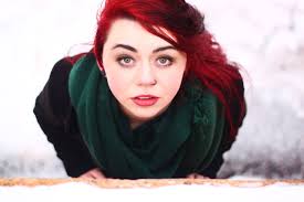 had a gorgeous, albeit freeeezing, snowy senior photo shoot with the  beautiful Cami today. I think she may have learned some color theory from  me when she was a student of mine ;)