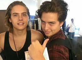 Cole sprouse fired back at fans spreading baseless accusations and sending death threats. Sprouse Twins Are The Very Best Dylan Und Cole Cole Sprouse