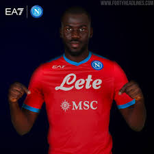 La maglia casalinga della lazio. Uirzrmcjptahom