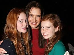 Brooke Shields Bans Daughters From Modeling Until College Brooke Shields Brooke Shields Daughter Brooke Shields Young
