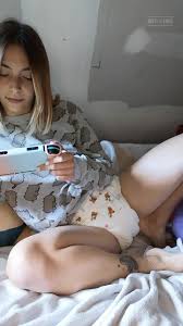 Best Diaper Vids: Diaper Girl Wetting - video 4 - ThisVid.com