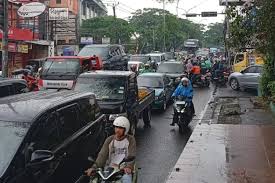 Lalin di Ciputat Tangsel Macet Selasa Pagi, Ini Penyebabnya