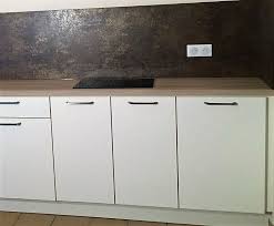 Ces 'casseroles' sont pour lui à la fois embarrassantes, gênantes et bruyantes. Realisations De Cuisines Marie Rodrigues Cuisine Et Dressing Charente Maritime