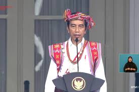 Baju Adat Presiden Jokowi Saat Upacara Hut Ri Dari Tahun Ke Tahun Halaman All Kompas Com