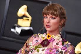 70,177,628 likes · 121,722 talking about this. Taylor Swift To Release Red Taylor S Version On November 19th Rolling Stone