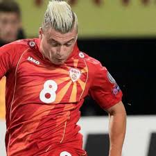 Leeds battled back to the top of the championship as they ended west bromwich albion's. Bestatigt Bundesligisten Wollen Alioski