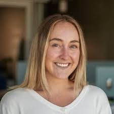 Darby Lowe's Instagram, Twitter & Facebook