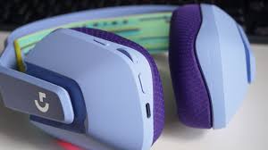 The logitech gaming software is an app logitech provides for customers to customize logitech g gaming mice, keyboards, headsets, speakers, and select wheels. Logitech G733 Wireless Review Rock Paper Shotgun