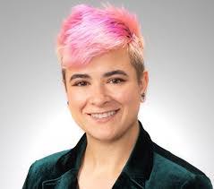 Alex Farthing's Instagram, Twitter & Facebook