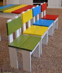 Check Out These Great Ideas Of How To Turn Old Wooden Pallets Into Kids Furniture Cheap Bright An Mobiliario De Paletes Moveis De Paletes Ideias Para Mobilia
