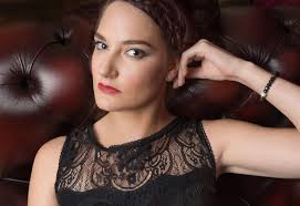 Bridal make-up tips, eyebrow threading, eyelash extensions: mobile  Godalming Surrey