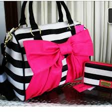 Black And White Striped Purse Http Feedproxy Google Com Fashiongobags4 Purses Bags Handbags Michael Kors