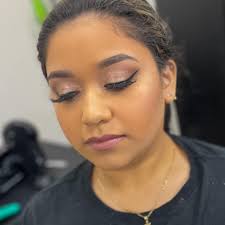 Robyn making beautiful hair 🧡🖤🧡🖤 If you haven't booked with her yet;  you should!