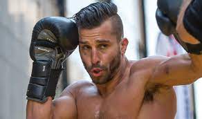 The fight was scheduled to last for 12 and saunders was the 5th person to go. Getting Personal With Canadian Armenian Boxing Champion David Lemieux You Can T Forget Your Roots