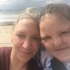 Christine Etheridge (@christinee66)