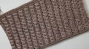 İlk olarak yan taraf ile başlıyoruz, 12 zincir çekerek daha sonra üzerine alarak 2 zincir atlayıp üçüncü zincire batıp trabzan. Makrame Iple Clutch Canta Yapimi Portfoy Canta Yapimi Youtube