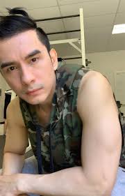 2,423,705 likes · 59,899 talking about this. Ä'an TrÆ°á»ng Ä'á»•i Kiá»ƒu Toc Em Ä'uoi Ga Sau Kiá»ƒu Cá»§ Hanh Cuá»'n Lo