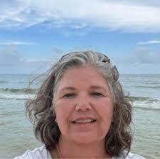 Dena Beckner's Instagram, Twitter & Facebook