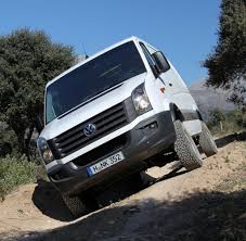 Der gebrauchte vw t5 allrad kommt serienmassig mit 16 zoll ballongreifen und zeigt sich hervorragend im anspruchsvollen gelande. Allrad Transporter Crafter Vw Macht Aus Einem Lieferwagen Einen Offroader Welt