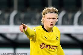 Born 21 july 2000) is a norwegian professional footballer who plays as a striker for bundesliga club borussia dortmund and the norway national team.a prolific goalscorer, haaland is recognised for his pace, athleticism and strength, earning him the nickname, 'the terminator' by many of his admirers. Chelsea Have No Chance Of Signing 100m Borussia Dortmund Striker Erling Haaland News Chant Uk