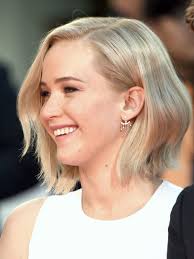 Jennifer Lawrence Bob Frisur Durchgestuft Bob Frisur Haarschnitt Kurz