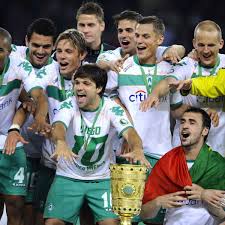 🏆 la conmebol libertadores, el torneo de fútbol más prestigioso de sudamérica. Werder Bremen Was Machen Die Dfb Pokal Sieger Von 2009 Heute Helden Zwischen Weltruhm Und Versenkung News