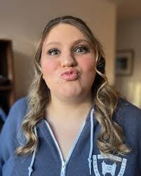 Alice Falkenstein's Instagram, Twitter & Facebook