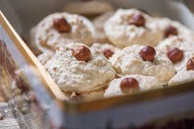 Leckere Weihnachtskekse Backen Kokosmakronen Hellofresh Blog Rezept Weihnachtskekse Backen Einfache Kokosmakronen Makronen