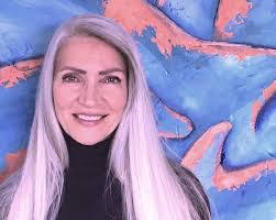 Laura Tryon's Instagram, Twitter & Facebook