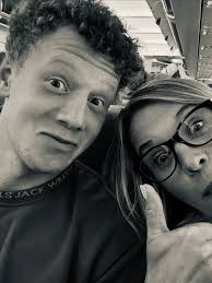 Natalie Howes 🏴󠁧󠁢󠁥󠁮󠁧󠁿 💙 🇺🇸