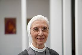 Ansprechpartner*innen