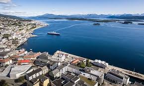 Mould (united kingdom) rellena el molde con la mezcla y emparéjala con una cuchara.fill the mould with the mixture and level it with the back of a spoon. Molde Norwegen Tourismus In Molde Tripadvisor