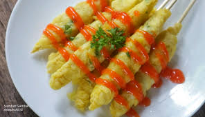Tiriskan, dan telur gulung siap untuk dinikmati dengan saus yang telah kamu siapkan. Menggiurkan Jualan Telur Gulung Bisa Dapetin Omzet Jutaan