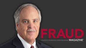 Kelly Linscott's Instagram, Twitter & Facebook