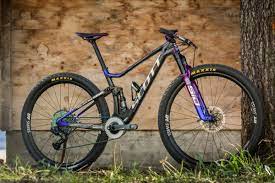 Scott) you might never have the fitness, power output or technical skills of scott's world champion, nino squirter, but it is always interesting to get into the details of what he rides. Scott Supersonic Collection Mit Rahmenset Bekleidung Und Helm Edel Edler Supersonic Mtb News De