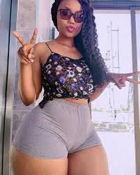Mwanamke wa kijaluo, kelenjin, mkikuyu au mkamba? Warembo Wazuri Duniani Posts Facebook