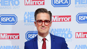 The one and only thomas michael wedding speecher sensation tom fletcher has taken over the average singer, mediocre guitarist, music making book writerer, youtube uploader of wedding. Watch Tom Fletcher Makes Incredible Royal Wedding Speech Spoof Heraldscotland