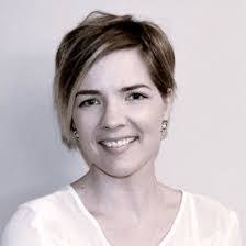 Holly Parrott's Instagram, Twitter & Facebook