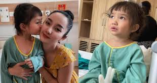 Quả báo là có thật mọi người ơi. Con Gai Le DÆ°Æ¡ng Báº£o Lam Má»›i 3 Tuá»•i Ä'a Pháº£i Thá»±c Hiá»‡n Pháº«u Thuáº­t Nguyen