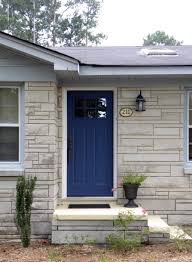 8.28 this color is part of the historic color collection. Pin By Yomari Cruz Deweese On Amazing Home House Exterior Exterior House Colors Porch Makeover