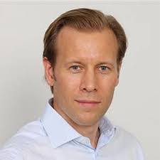 Darren Cook's Instagram, Twitter & Facebook