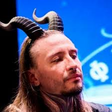 Михаил Карниван