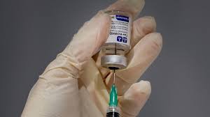 A vacina será desenvolvida pela farmacêutica brasileira união química (foto: Russia Oferece 100 Milhoes De Doses Da Vacina Sputnik V A Uniao Europeia Renascenca