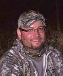 Troy Eggers's Instagram, Twitter & Facebook