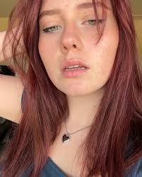 Jaclyn Mitchell's Instagram, Twitter & Facebook