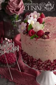 Le Layer Cake Gateau D Anniversaire A Etages Gateau D Anniversaire A Etage Gateau Anniversaire Meilleures Recettes De Biscuits