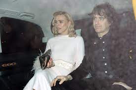 T was billie piper who had the idea for her boyfriend johnny lloyd's album cover. Inkl Billie Piper S Boyfriend Johnny Lloyd Puts Pregnant Actress On Debut Album Cover Evening Standard