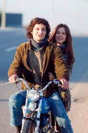 Quando il cielo era ancora grigio Romafictionfest Rino Gaetano Ma Il Cielo E Sempre Piu Blu Sentieriselvaggi