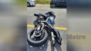 Ceritangewe adalah situs cerita dewasa, cerita sex, cerita basah, cerita lendir dengan kisah nyata sedarah, daun muda, fiksi dan bergairah untuk dibaca setiap hari. Lans Koperal Polis Maut Kemalangan